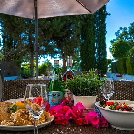 2 Bedroom Proteus With Private Pool, Aphrodite Hills וילה קוקליה