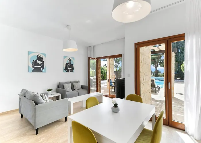 Vila 2 Bedroom Proteus With Private Pool, Aphrodite Hills