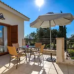 2 Bedroom Proteus With Private Pool, Aphrodite Hills Villa Kúklia