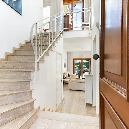 2 Bedroom Proteus With Private Pool, Aphrodite Hills كوكليا