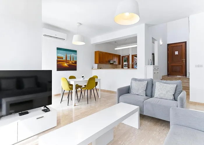 2 Bedroom Proteus With Private Pool, Aphrodite Hills Villa Kouklia